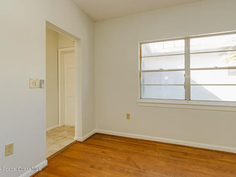 1501 S Shannon Ave #8 — Photo 3