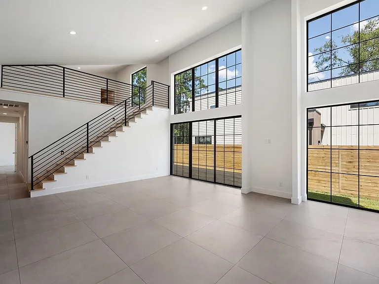 1502 Primrose St — Photo 10
