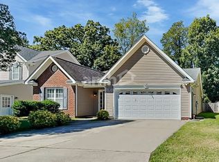 1956 Longburn Dr, Kernersville, NC 27284