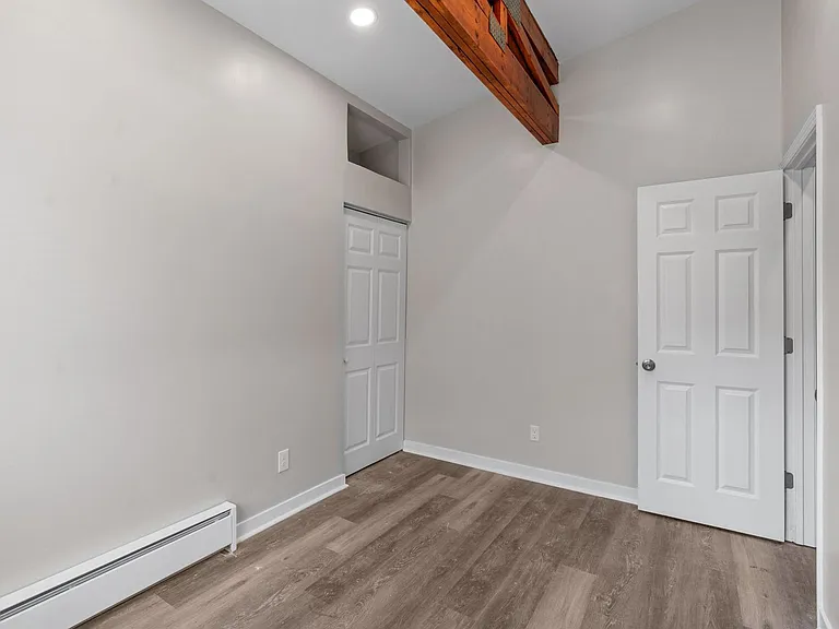 Greenwood Apartments — Photo 29