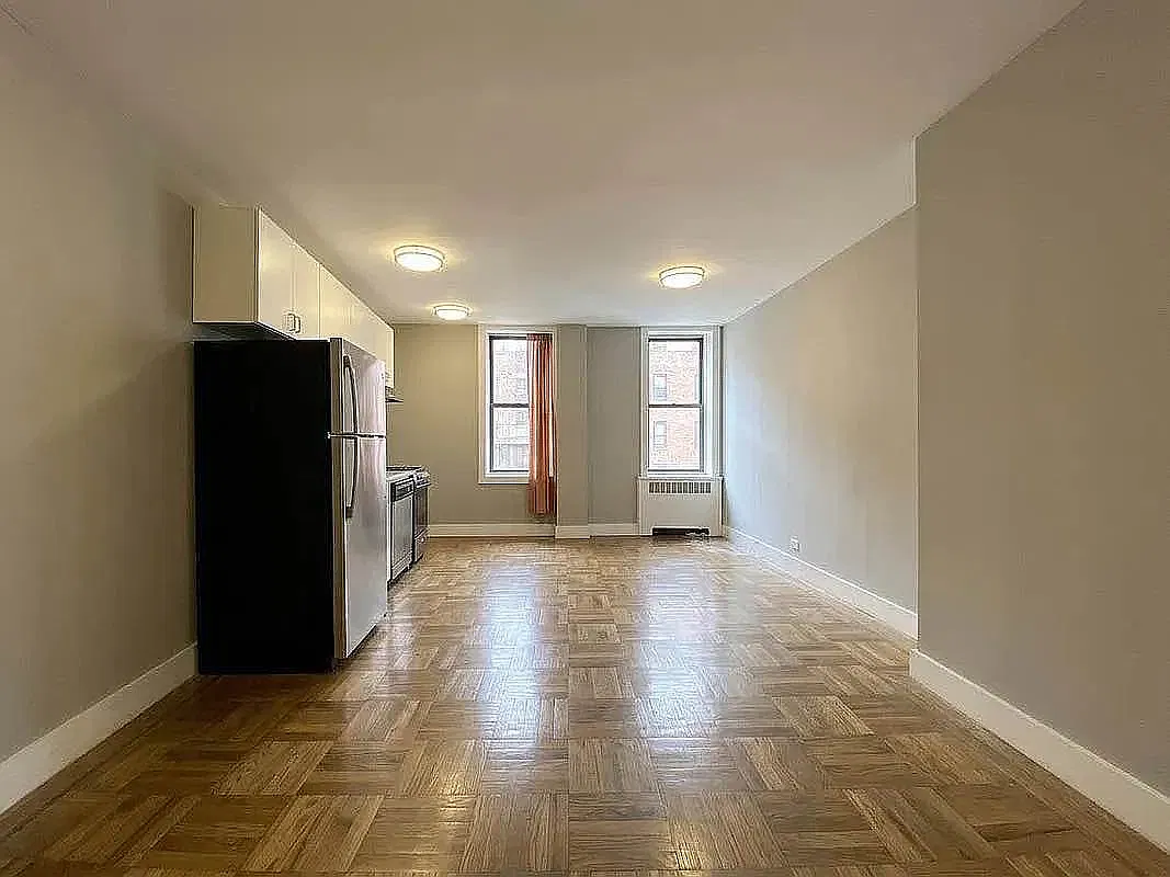 3660 Waldo Avenue — Photo 3