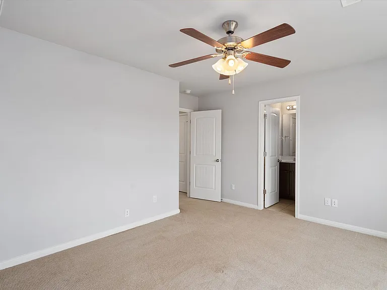 207 Wainscot Oak Way — Photo 13
