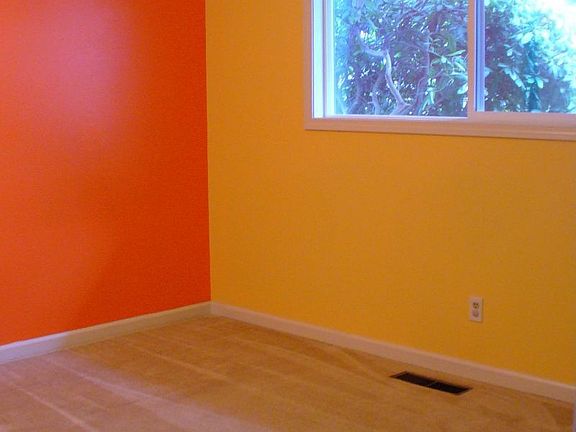 Bedroom 2 (with bath) 11.5x10.5