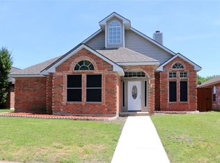 2112 Creek Royal Dr, Mesquite, TX 75181