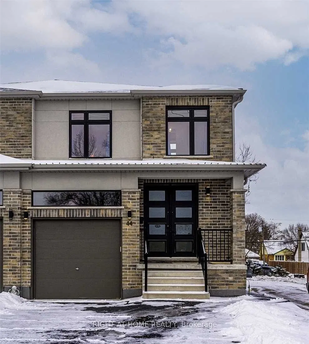3 bed, $2,800 — Photo 1