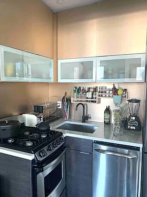 Rented by Brooklyn Group | media 6