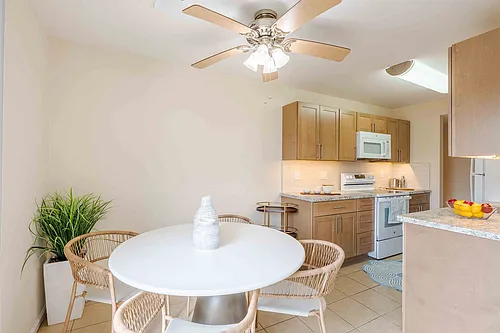 North Hills Apartments, LLC Photo 1