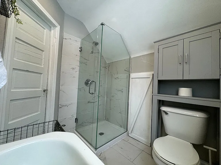 445 Octavius St #3 — Photo 10