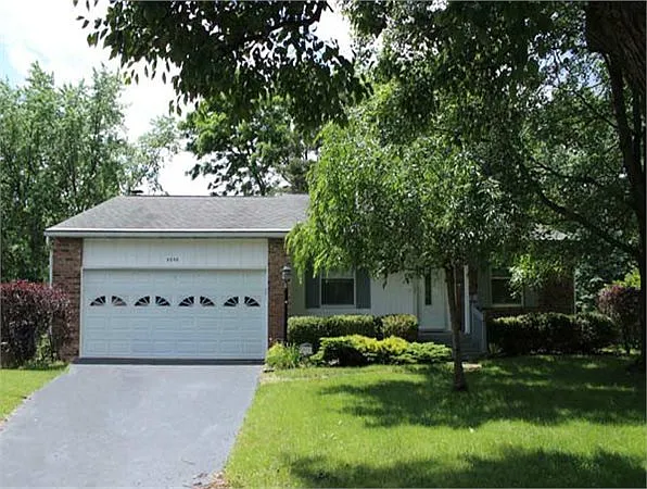 2695 Central Park Pl photo 1