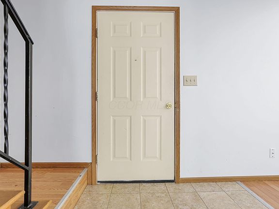 2nd image of 1593 Raspberry Run Dr