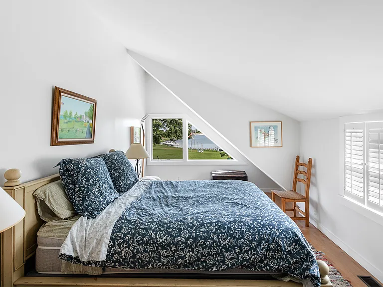 81 Scotts Landing Rd — Photo 18