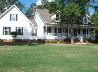 128 Deer Creek Dr, Swainsboro, GA 30401