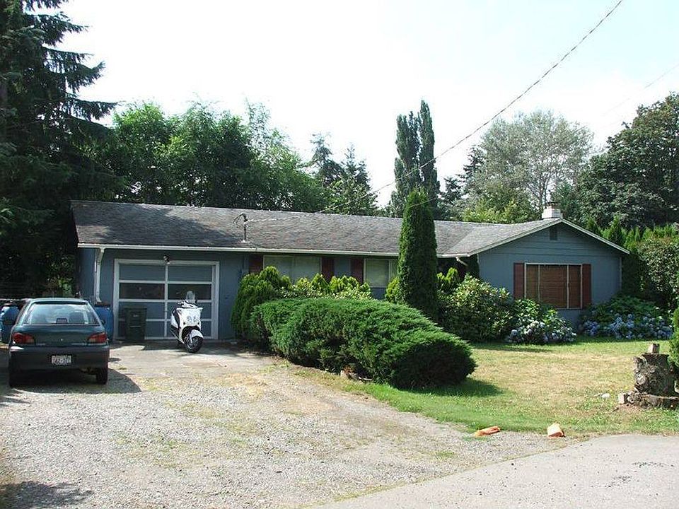 2nd image of 1305 W Axton Rd
