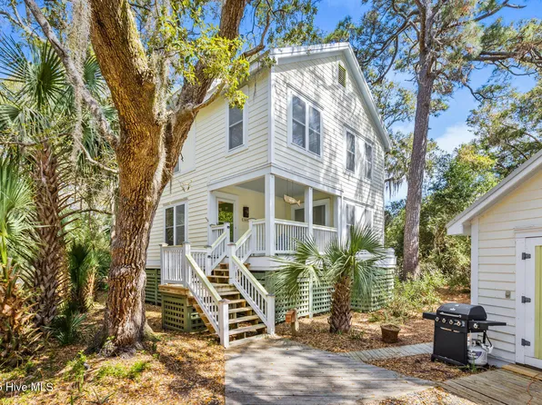 3 Dogwood Trail, Bald Head Island, NC 28461
