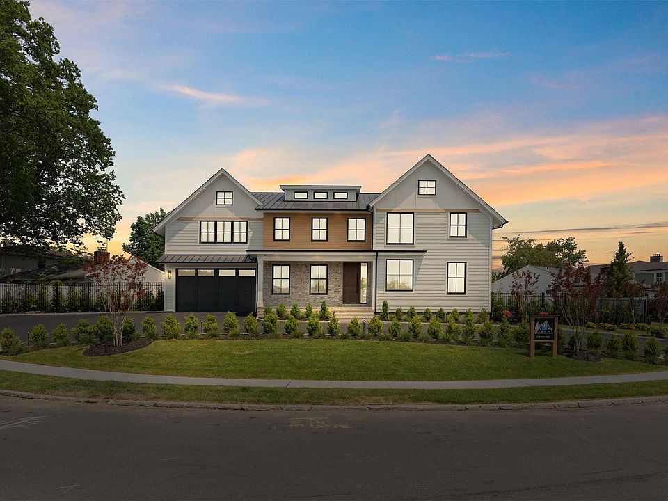 1st image of 696 Fairview Avenue