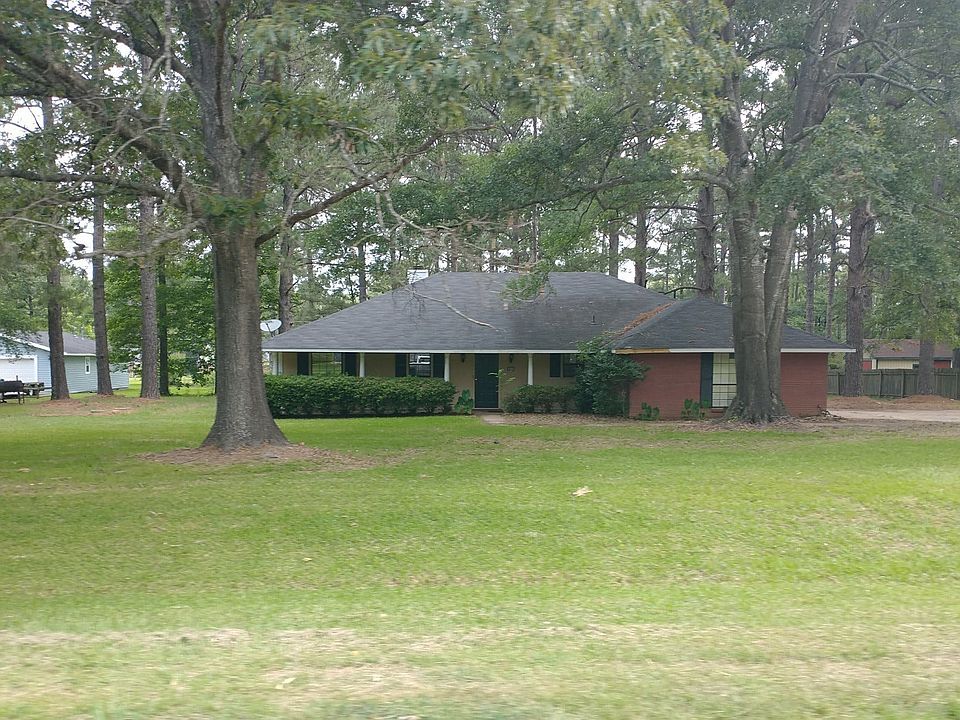 1st image of 6822 Vail St