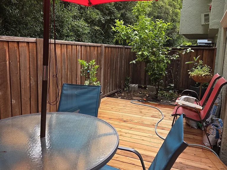 688 Racquet Club Cir — Photo 33