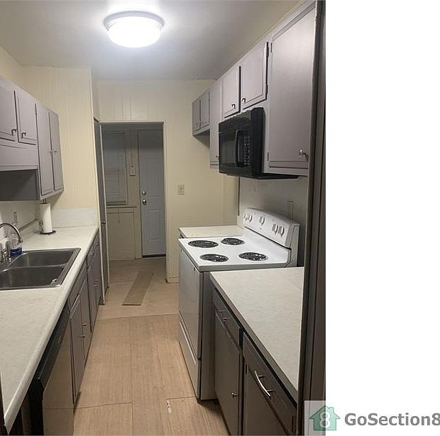2nd image of 1809 NW 12th St
