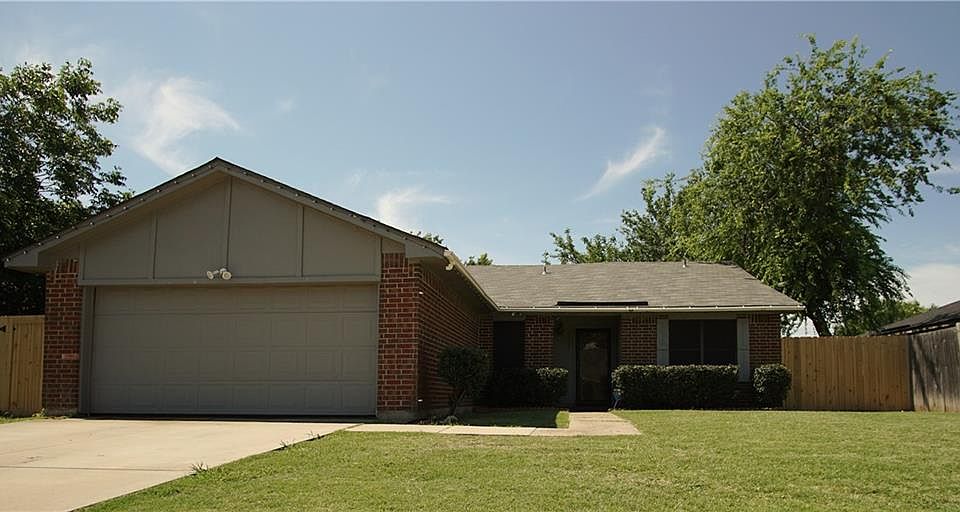 1st image of 2549 Seven Hills Dr