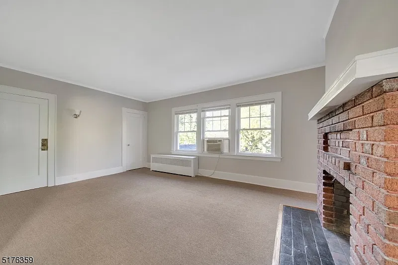 2 bed, 1.0 bath, $2,950 — Photo 4