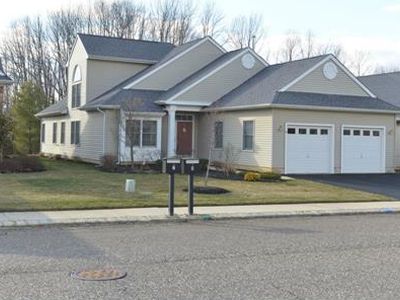 9 Merlot Ct, Monroe Township, NJ, 08831