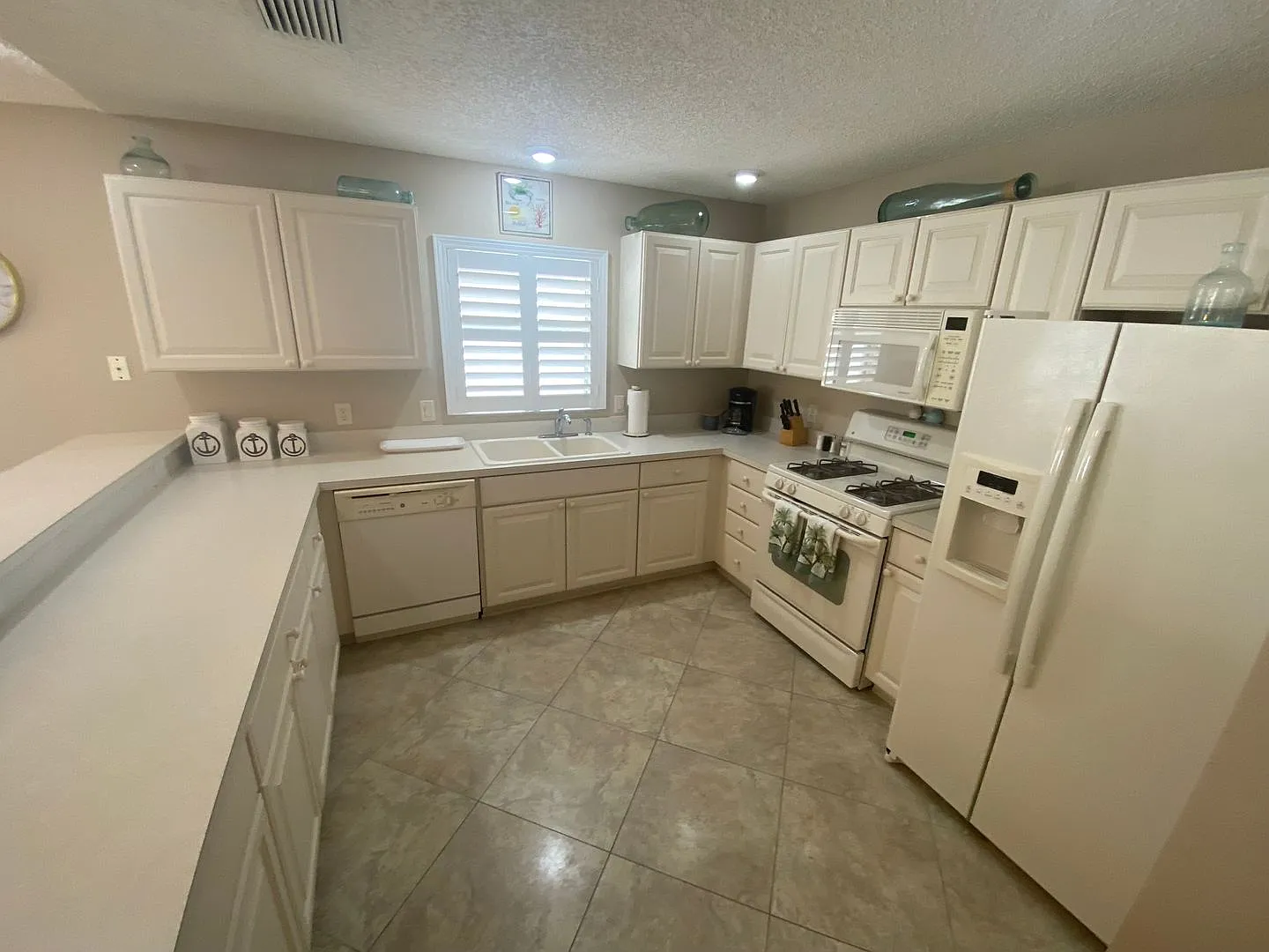 Beautiful Fully Furnished, Seasonal Rental, Courtyard Villa In The Cottages At Summerchase — Photo 2