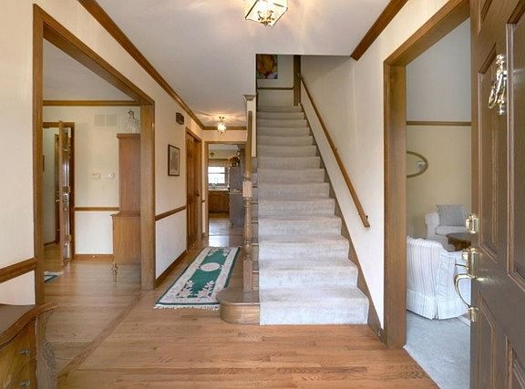 3rd image of 2245 Oak Hill Dr