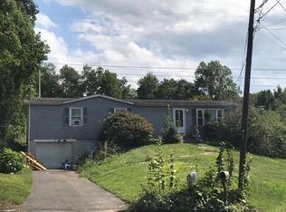 9 Saxony Dr, New Milford, CT 06776