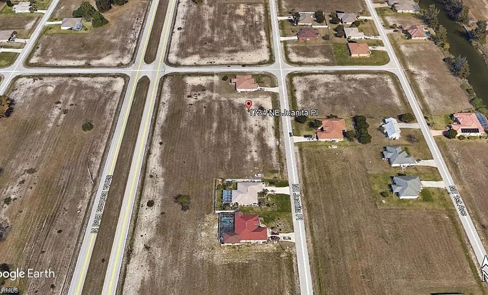 2nd image of 1734 NE Juanita Pl