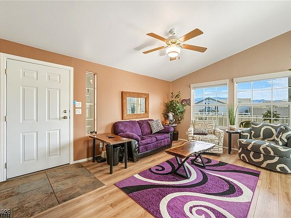 4th image of 221 Montecito Dr