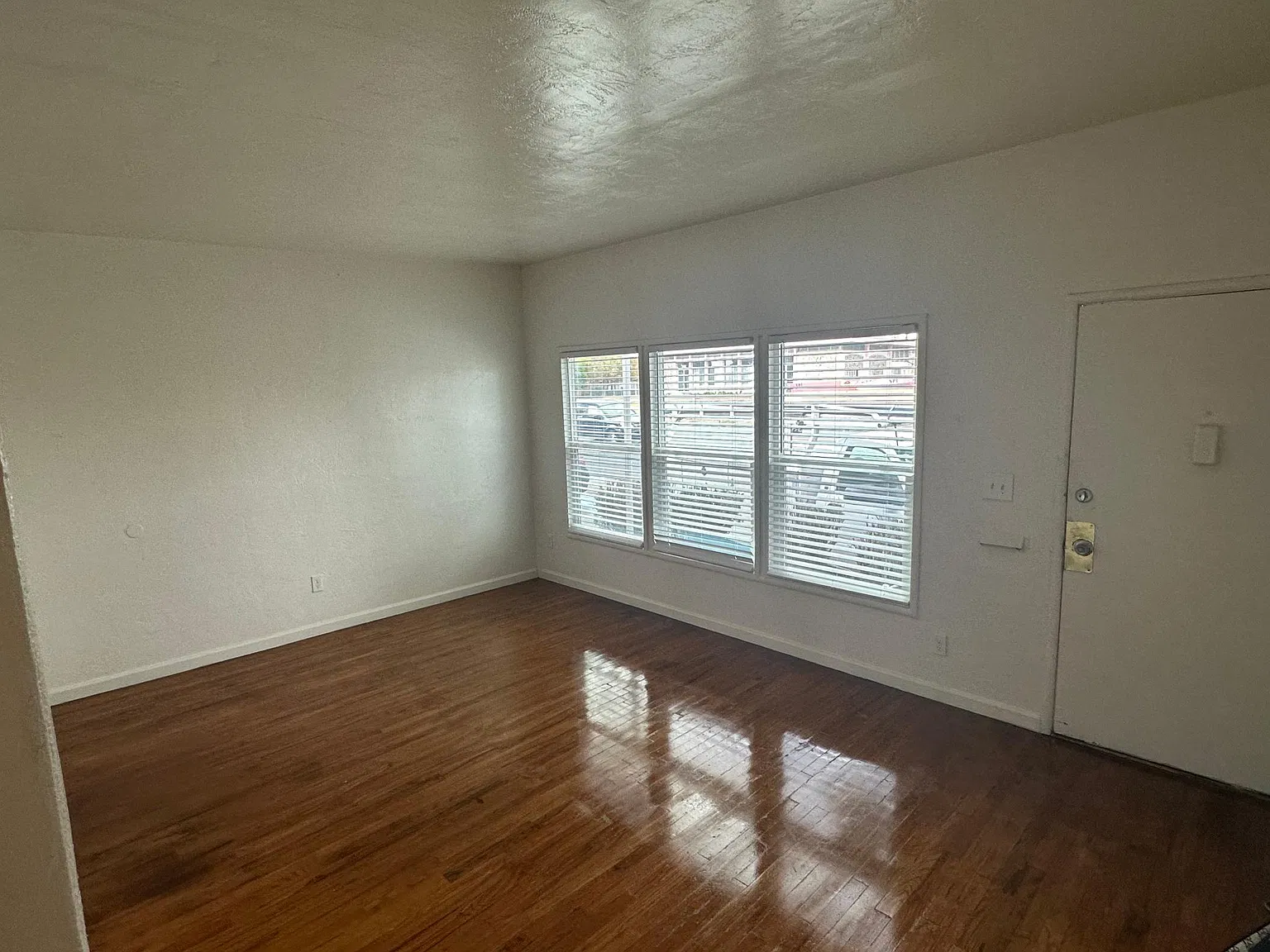 419 Travis Blvd — Photo 4