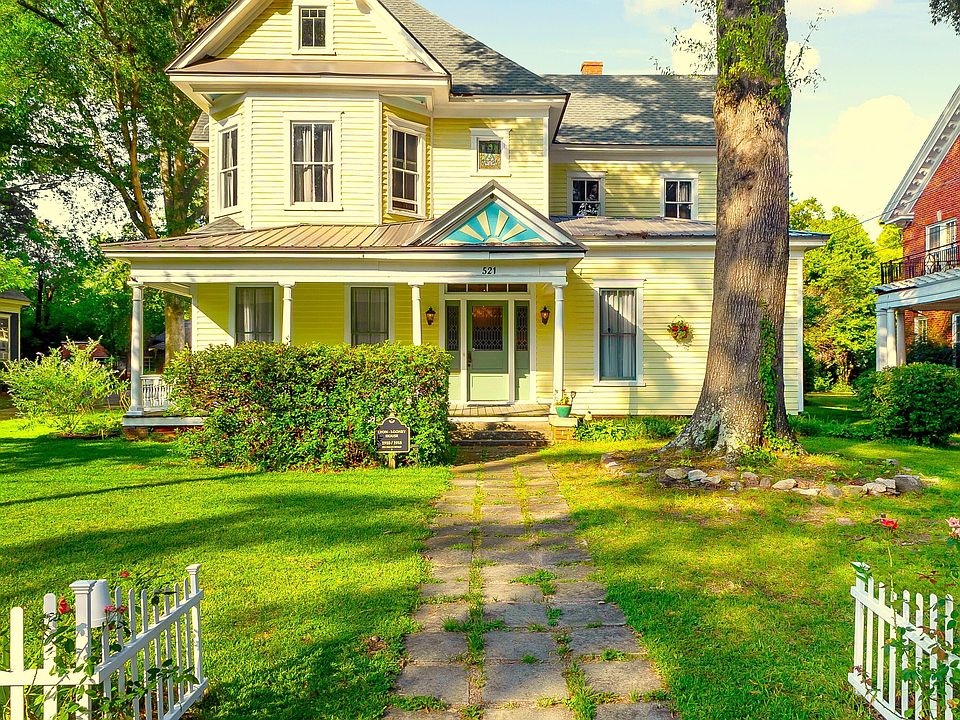 1st image of 521 Falls Road