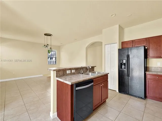 11924 SW 155th Ct — Photo 3