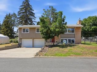 436 N 4th St, Cheney, WA 99004