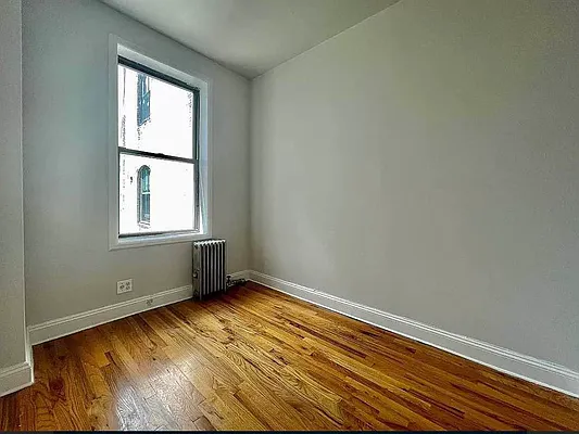 Rented by J PRESTON AND ASSOCIATES INC | media 5