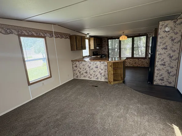 11236 Concord Ln #417, Washington, MI 48094