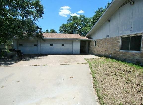 4th image of 410 County Road 123a