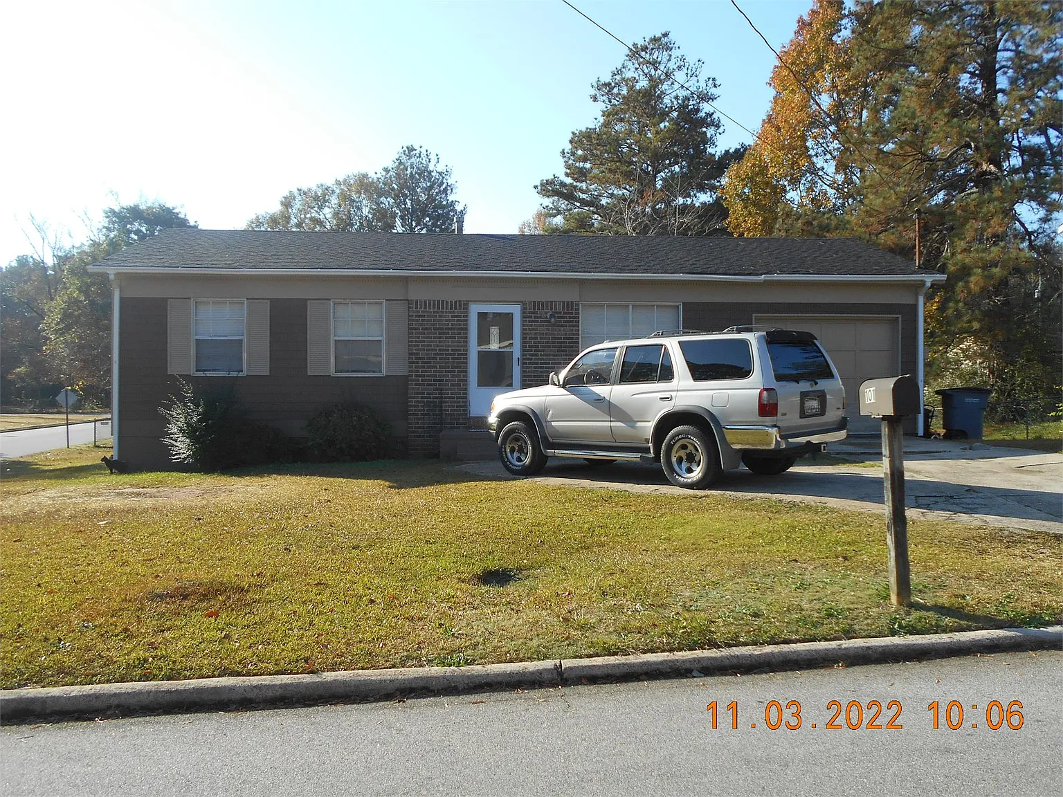 101 Royal Ct - 1 — Photo 1