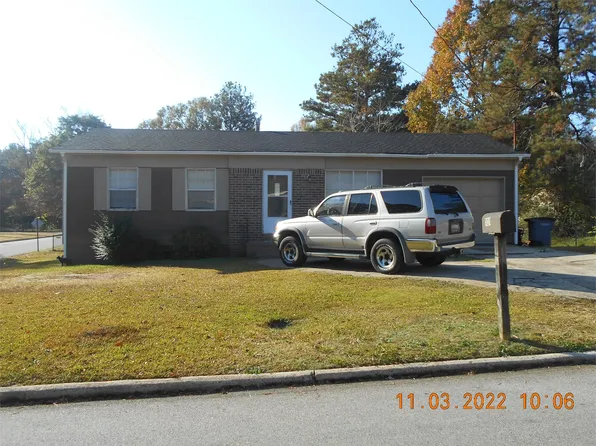 101 Royal Ct, Lagrange, GA 30241