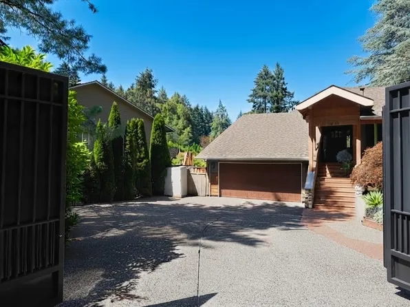 18040 Royce Way, Lake Oswego, OR 97034