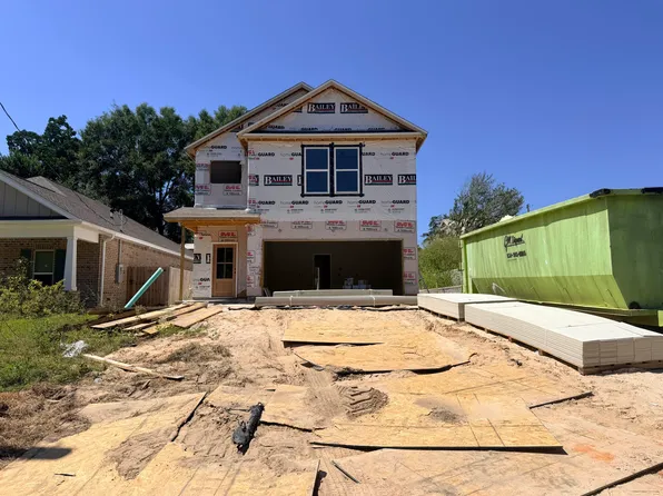 805 Cedar Ave S, Niceville, FL 32578