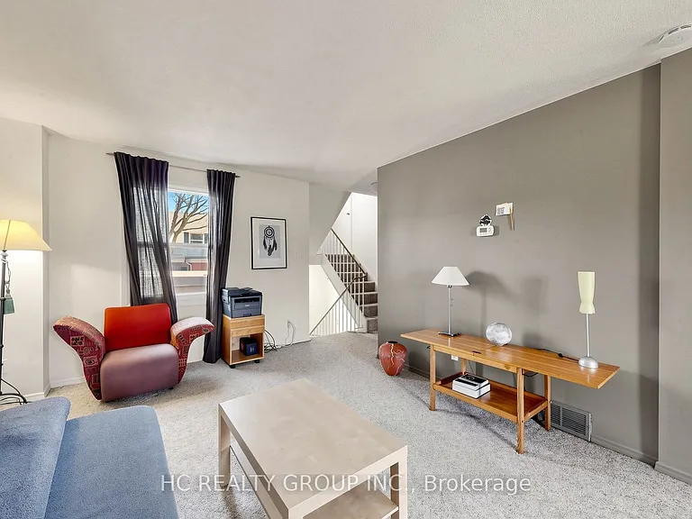 433 Keats Way #1 — Photo 9