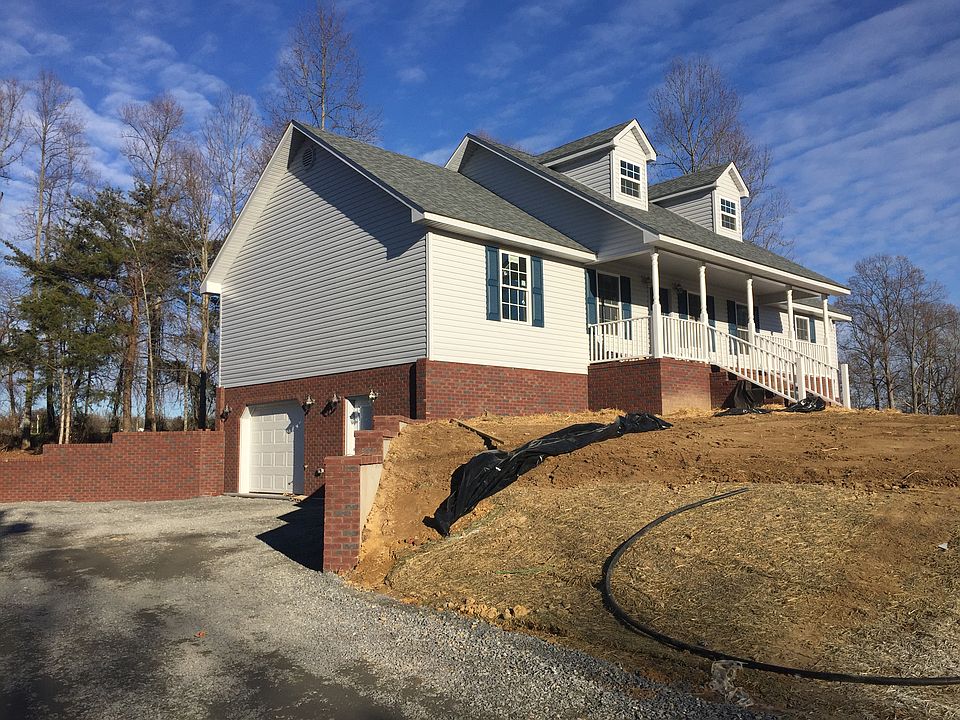 2nd image of 104 Parkview Est
