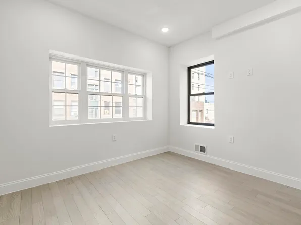 133 Clifton Place image 15 of 20