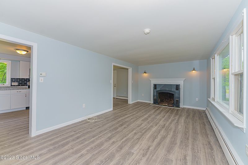 4th image of 58 Merritt Road
