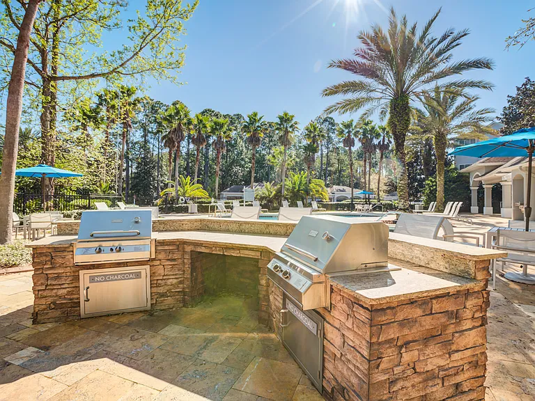 Outdoor Kitchen