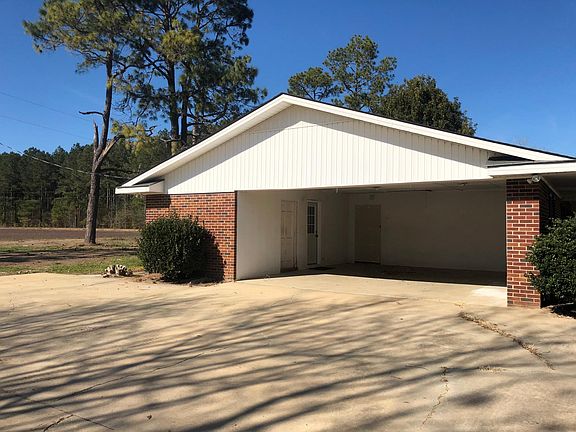 2 Car Garage with Utility Closet