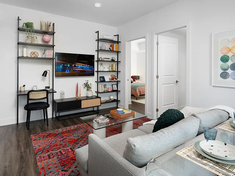 410 Dufferin St — Photo 31