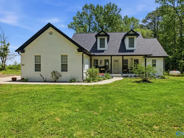 301 Mimi Ln, Toney, AL 35773