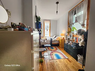 Rented by RELEASE NY